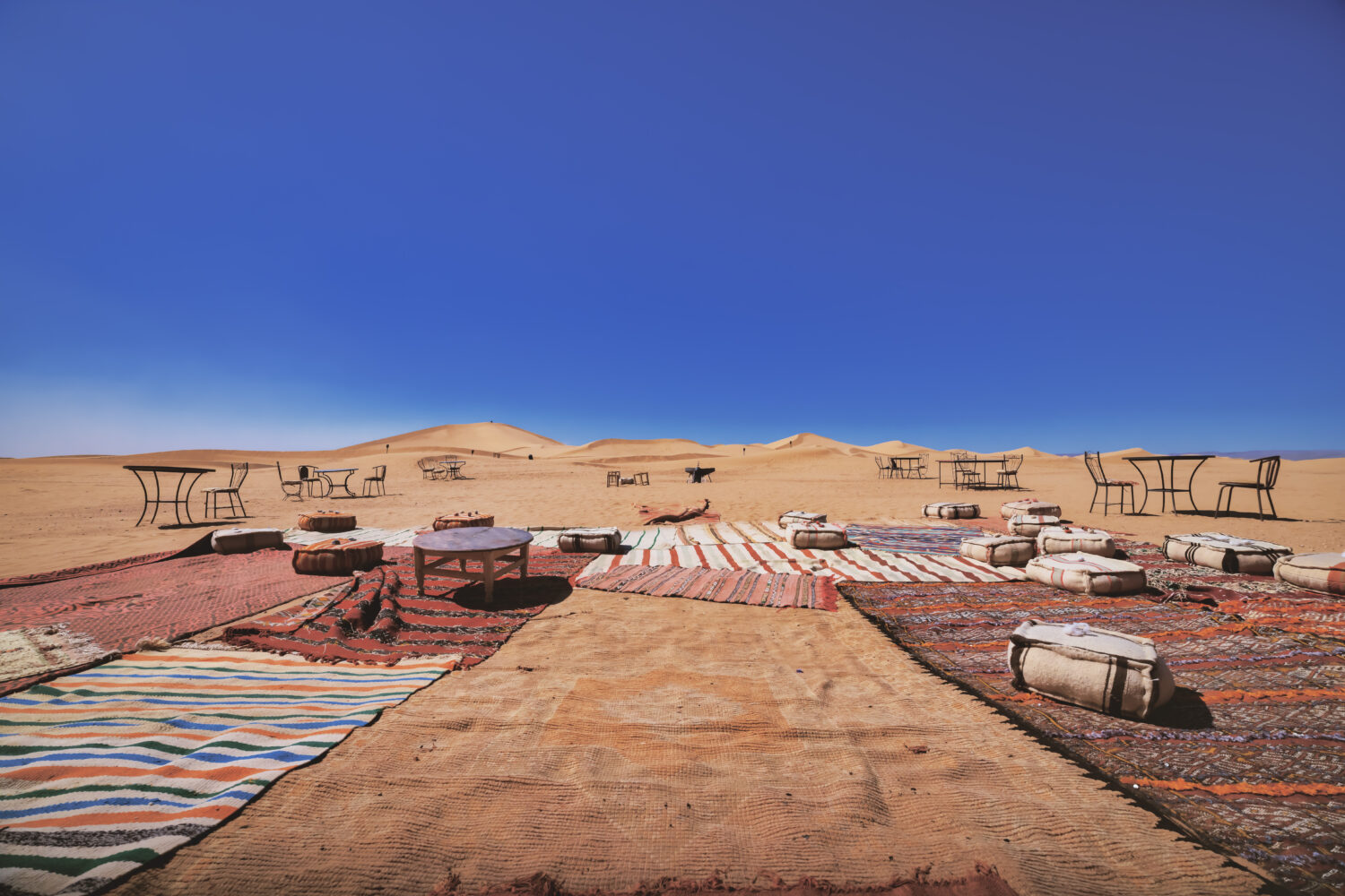 luxury camp in merzouga desert