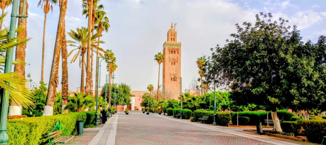 Koutoubia mosque surrounded by green gardens