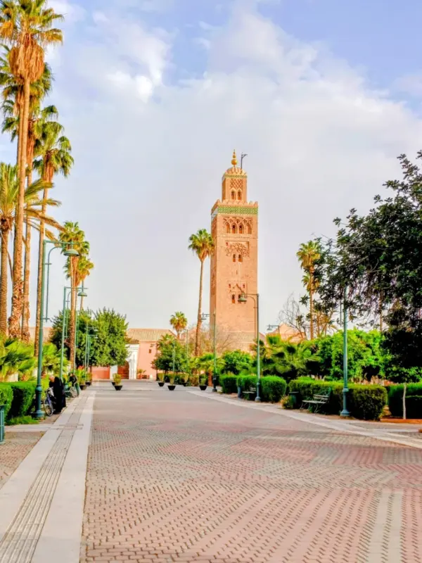 Koutoubia mosque surrounded by green gardens